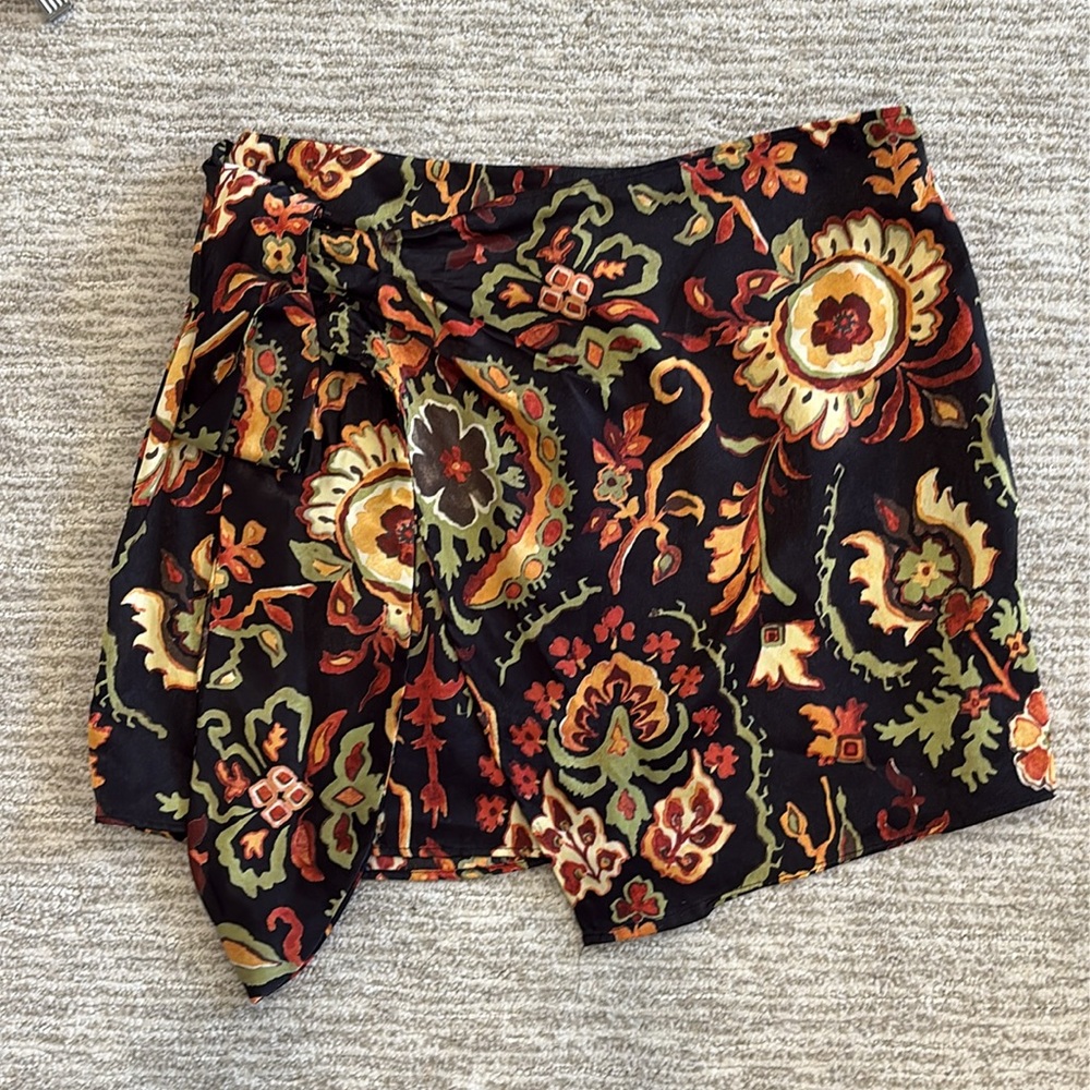 Zara Black and Orange Floral Mini Skirt - Picture 4 of 10